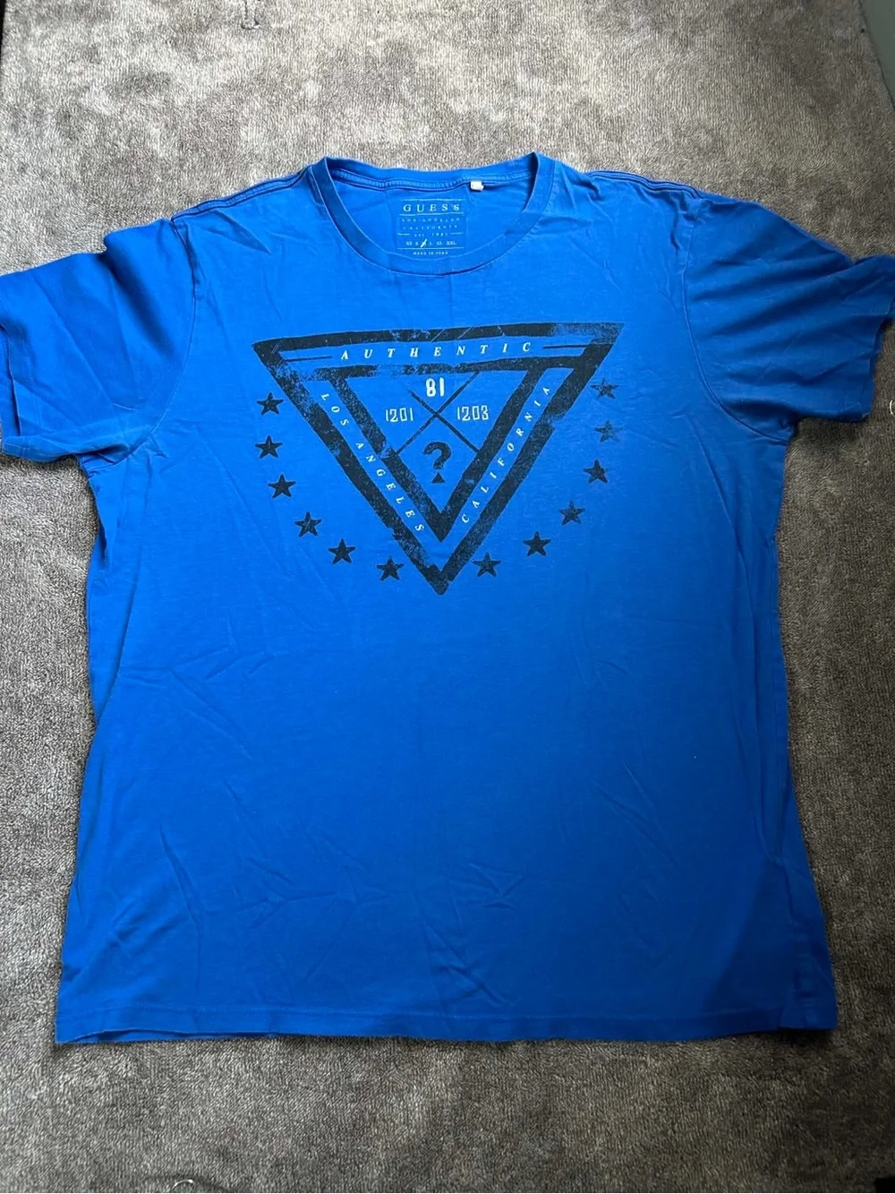GUESS Authentic Blue Triangle  Graphic Tee T Shirt Size Medium LA California - Picture 6 of 6